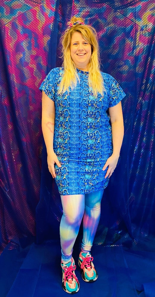 🌈 Handmade colorful Blue Snake Dress.  🛒This product is finished and ready to send!  📏 One size. Model size is XL  🎨  Wanna have a custom made size or design?   YOU can also choose for different other fabric or color!! Contact us! Info@sabinestaartjes.com