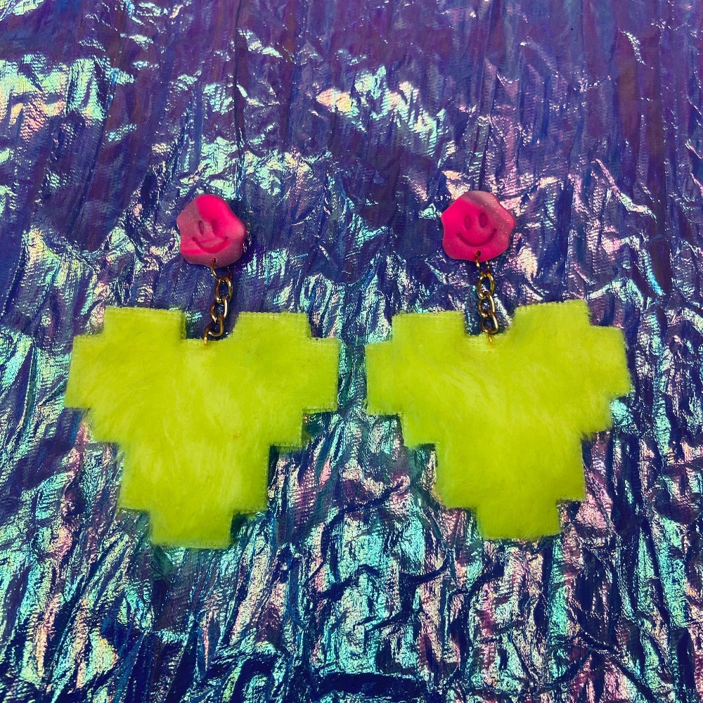 Earring - Stud Heart - Faux Fur