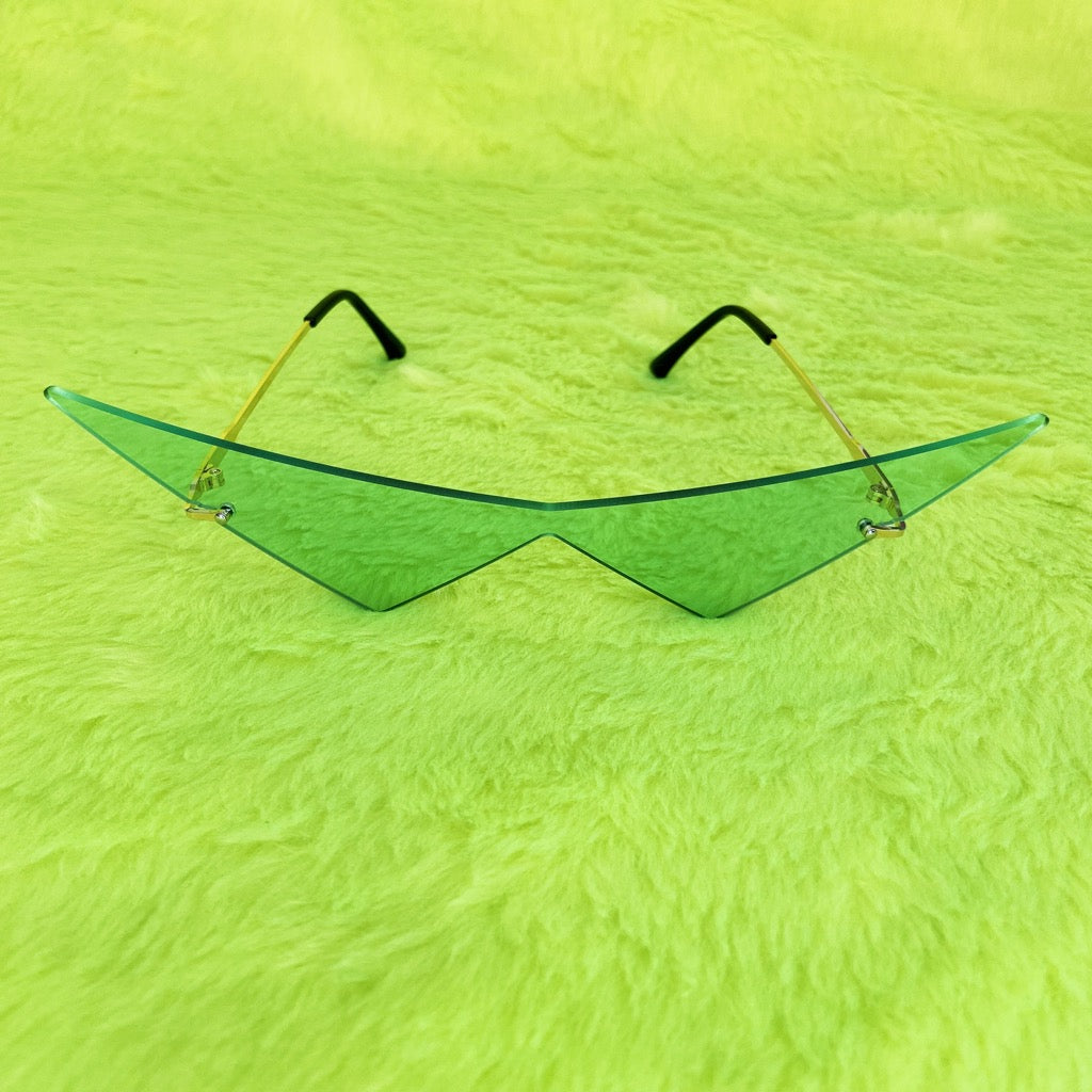Color your face! you never have enough sunglasses. This product is ready to send! Colors can be slightly different then the picture.