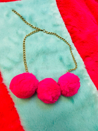 fluff fluffy balls pinky balls pompons necklace 